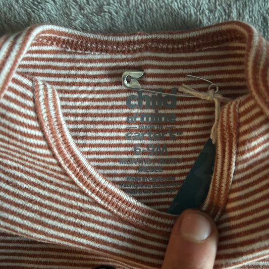 6-9M - fairy caps onesie (stain)