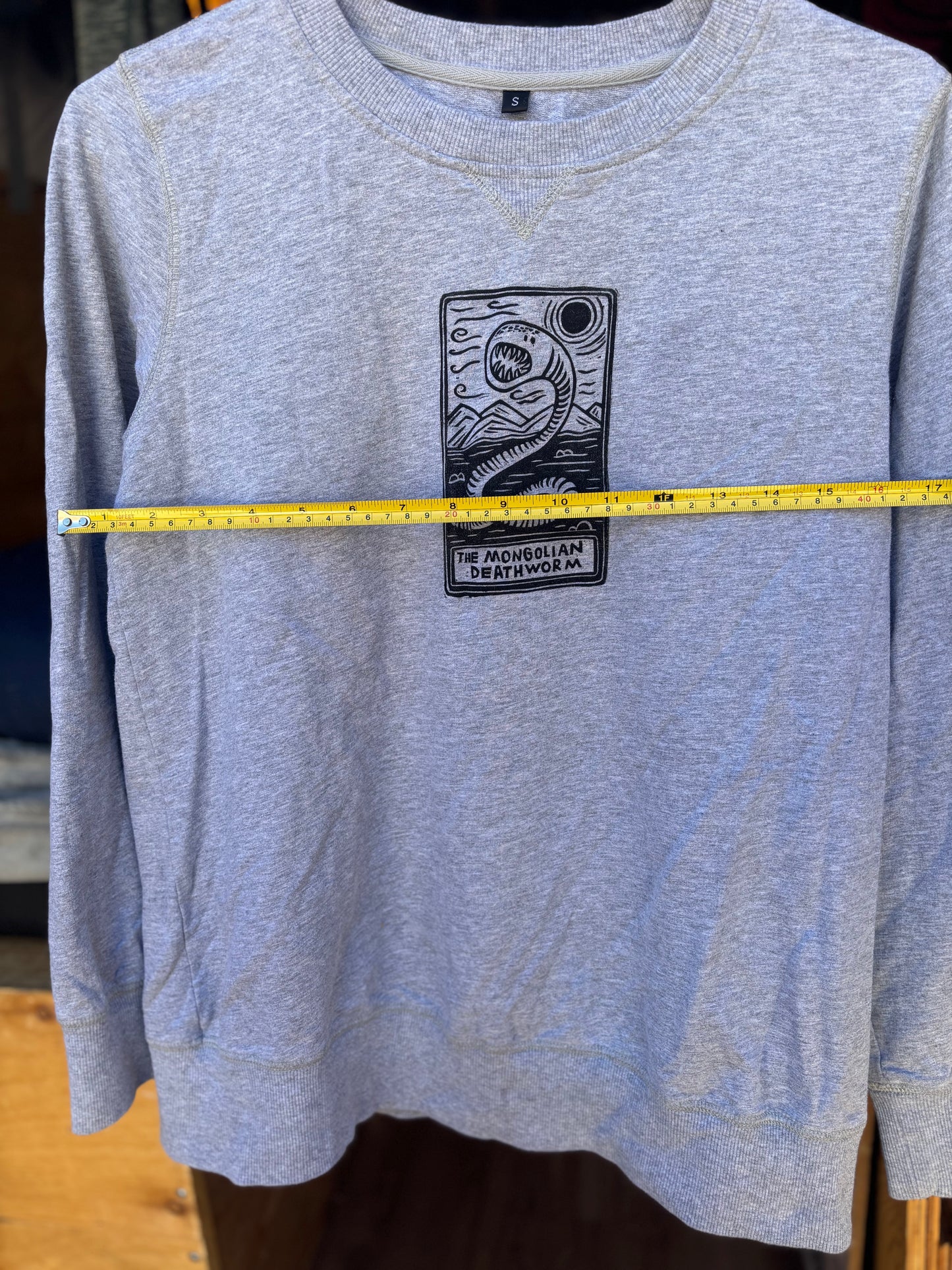 S Mongolian deathworm sweater