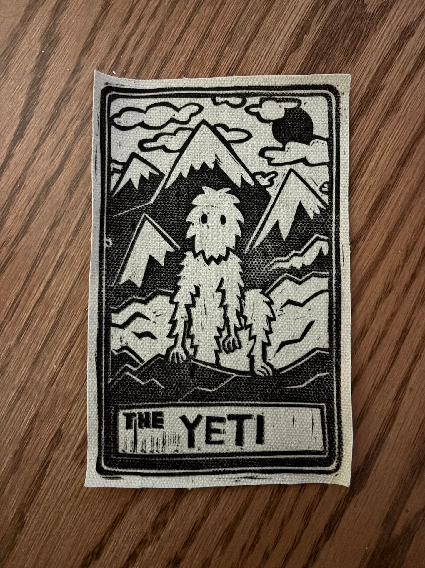 Yeti sew on patch