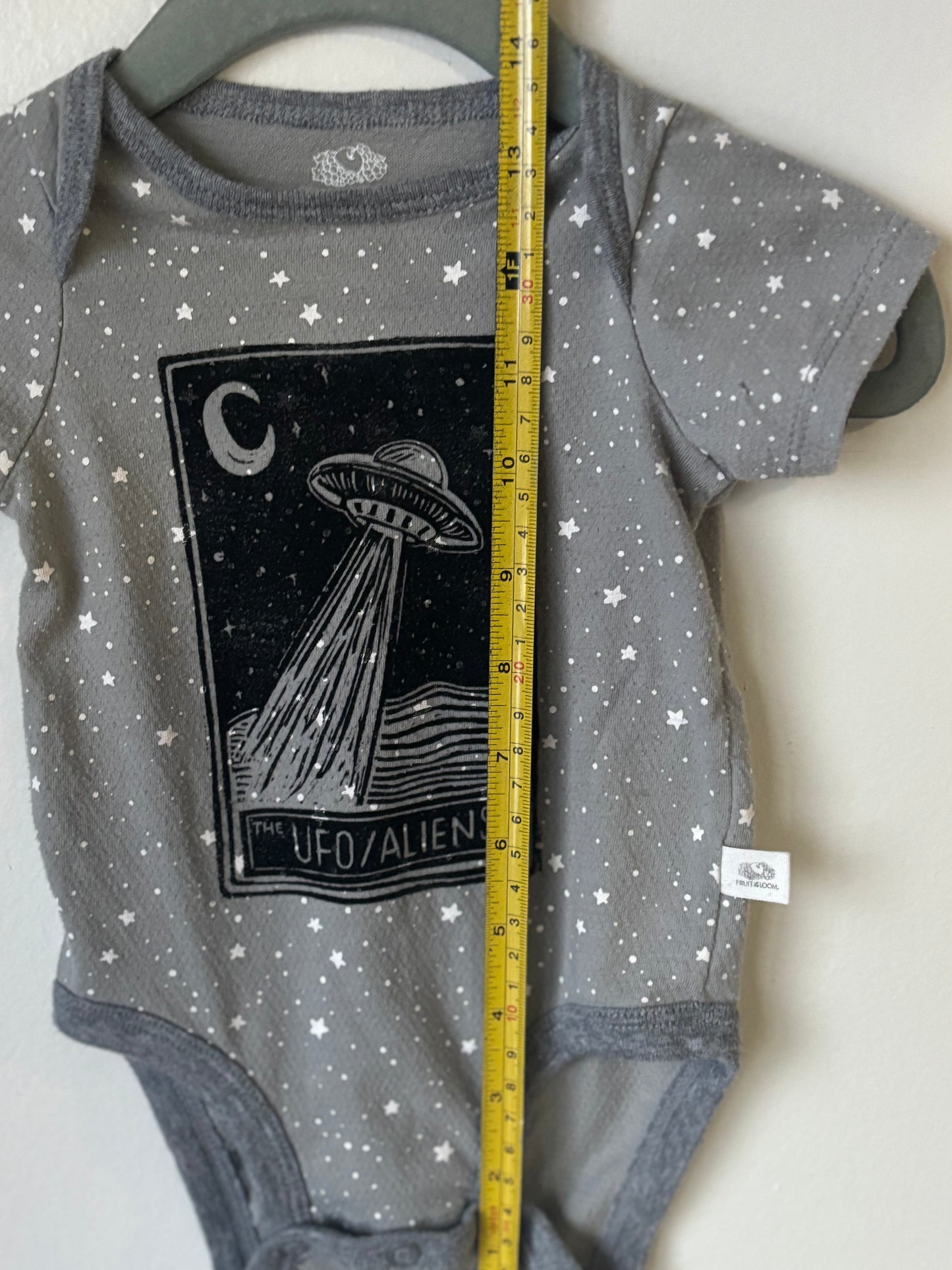 3-6m UFO onesie