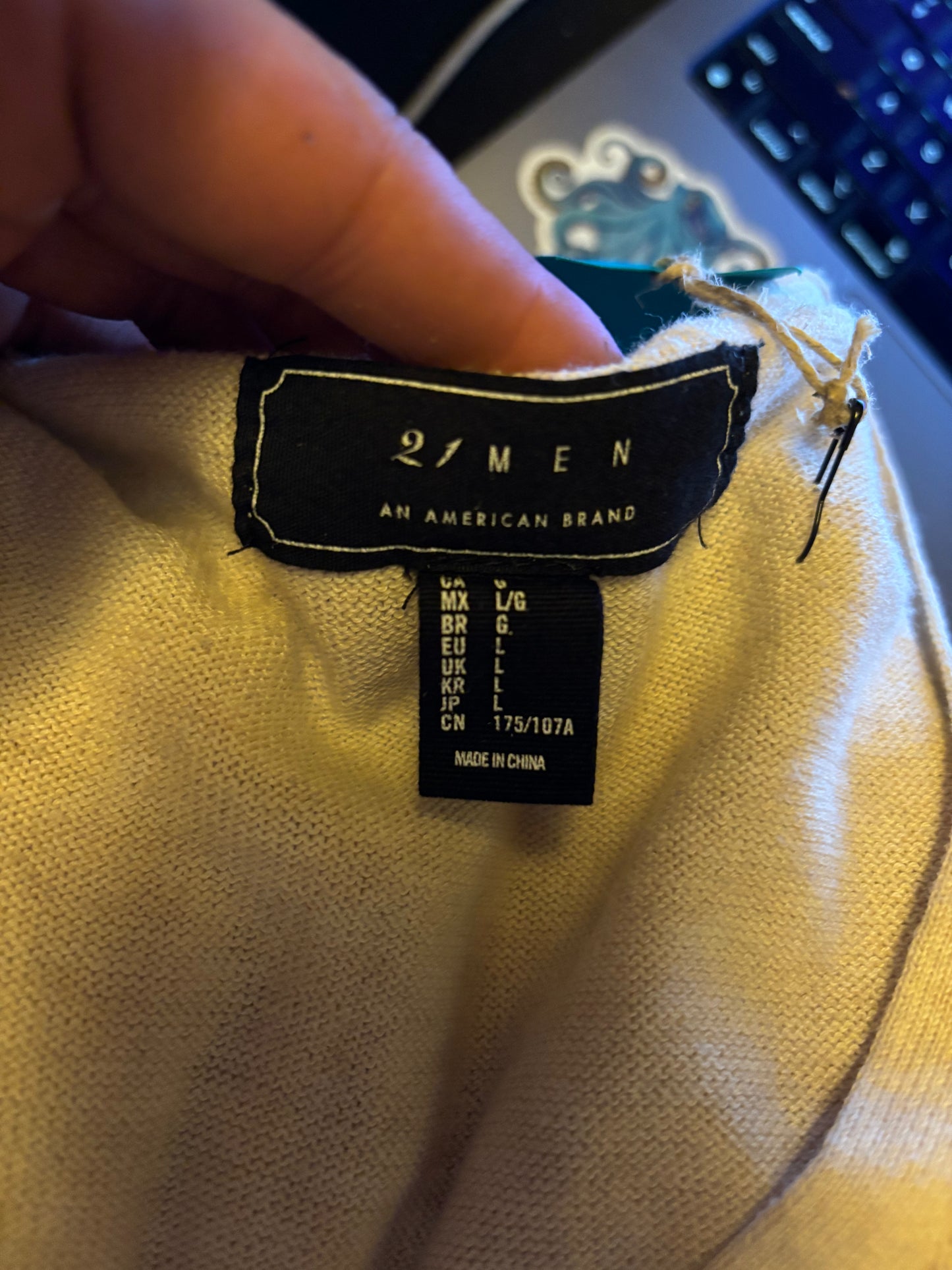 L - Yosemite sweater