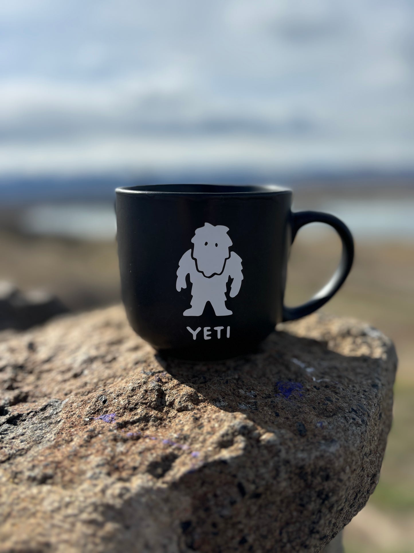 Yeti upcycled mug - charcoal