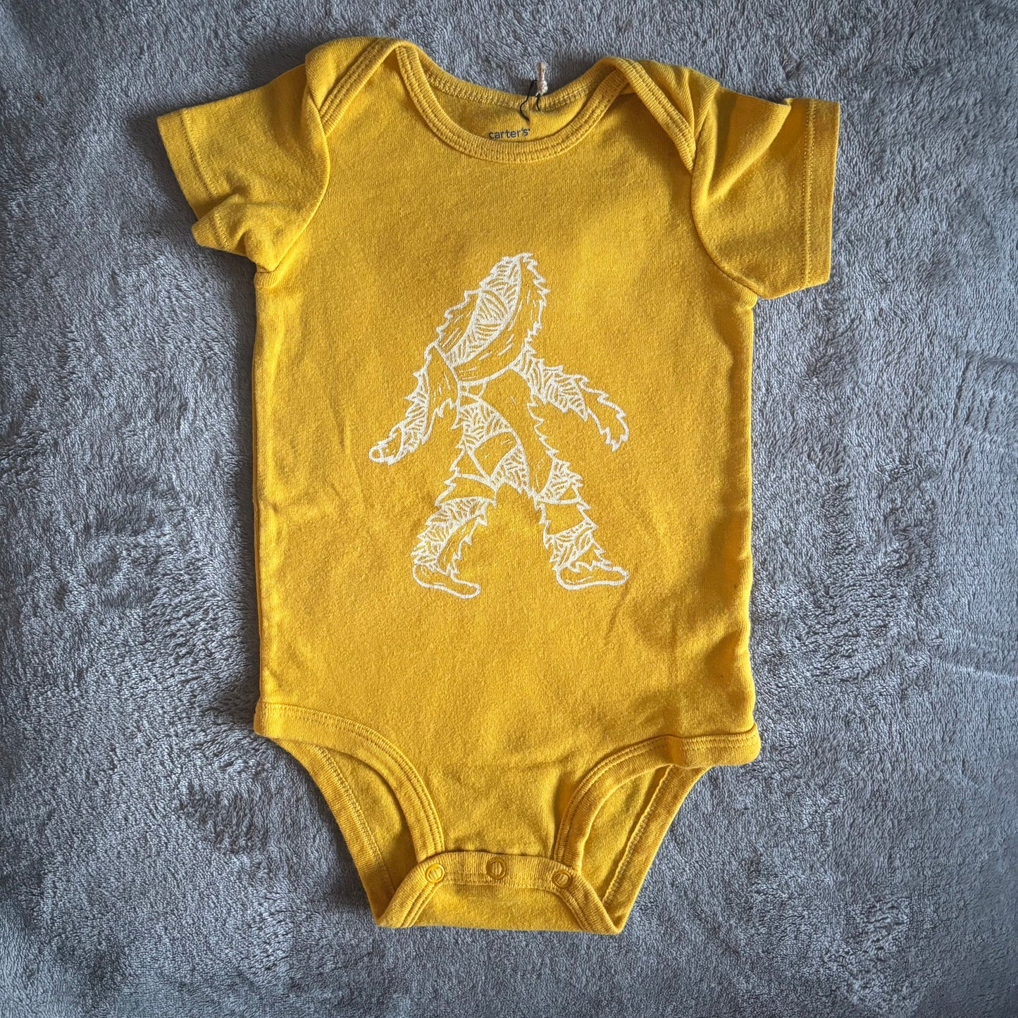 12M - Baby squatch onesie