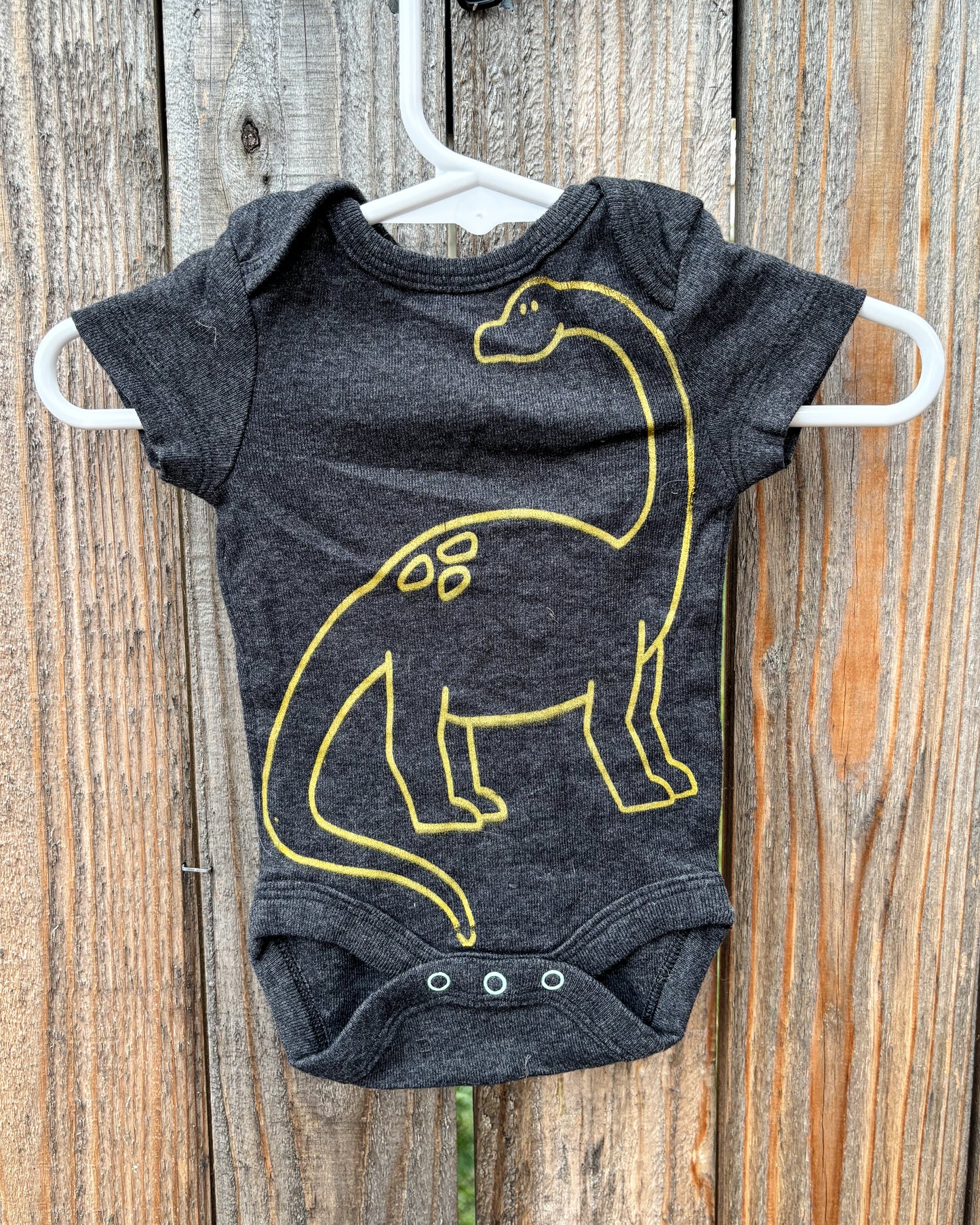 NB - Dino onesie