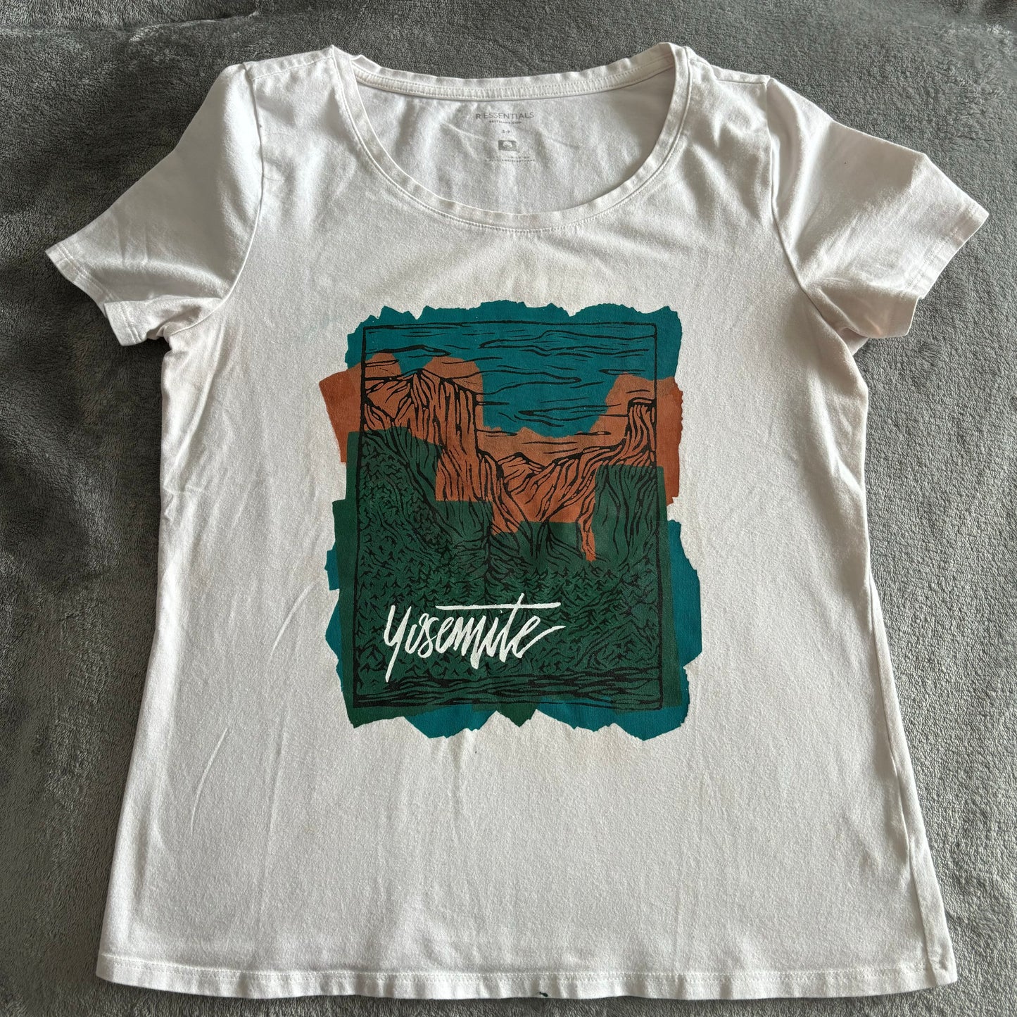 S - Yosemite T-shirt