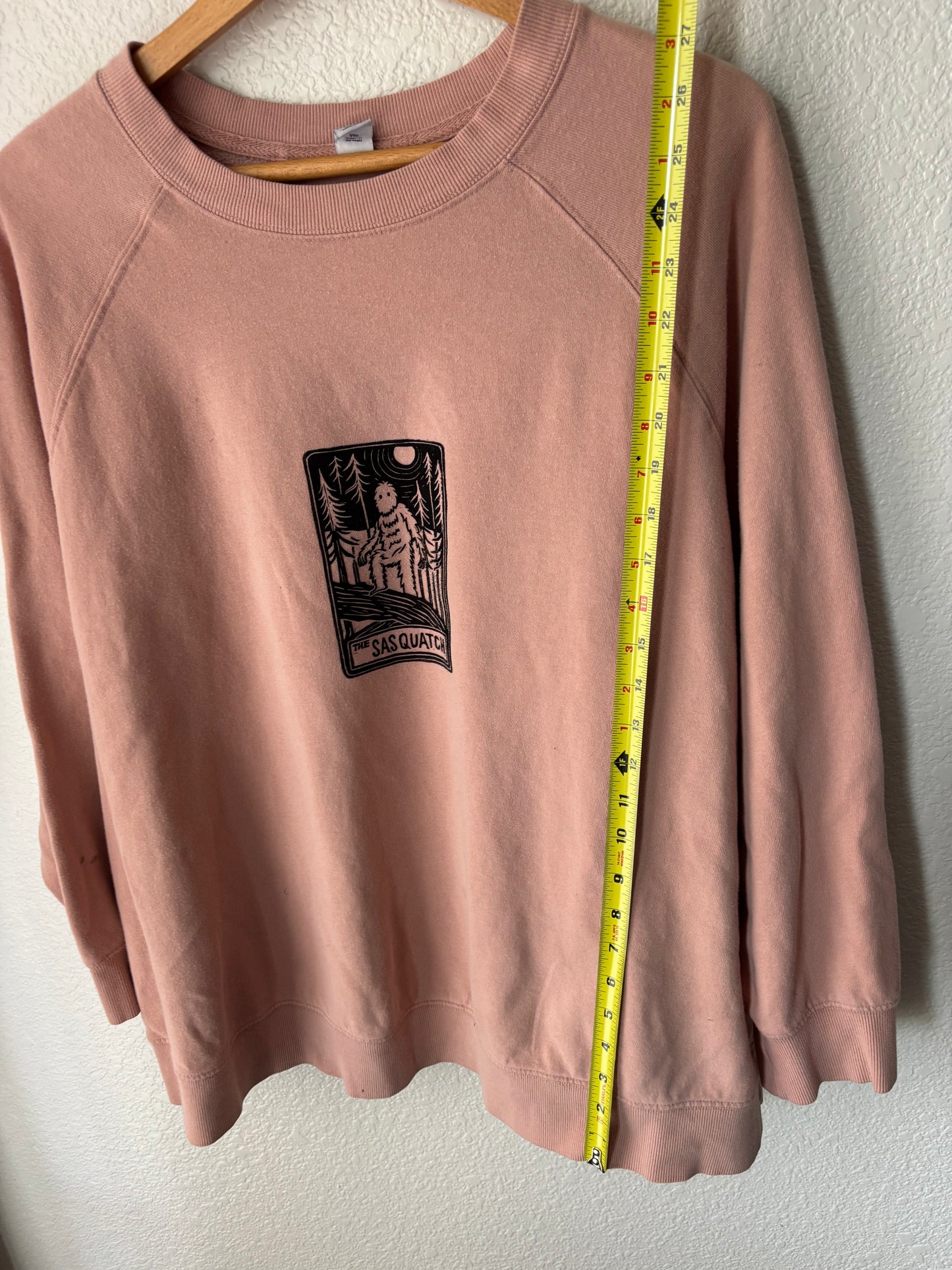 2XL Sasquatch sweater