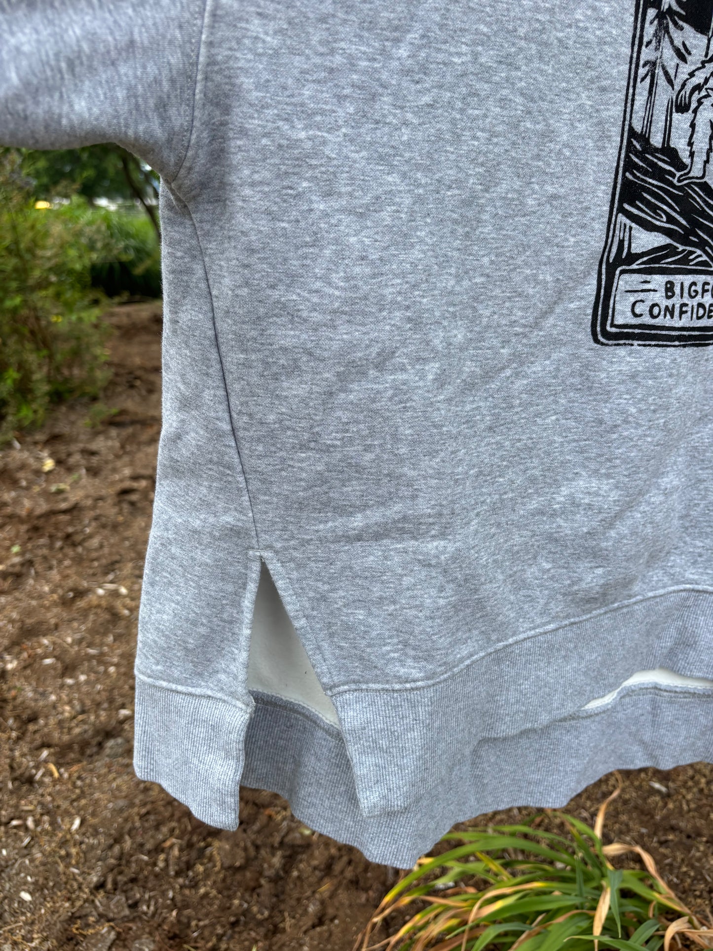 L - Bigfoot confidential crew neck