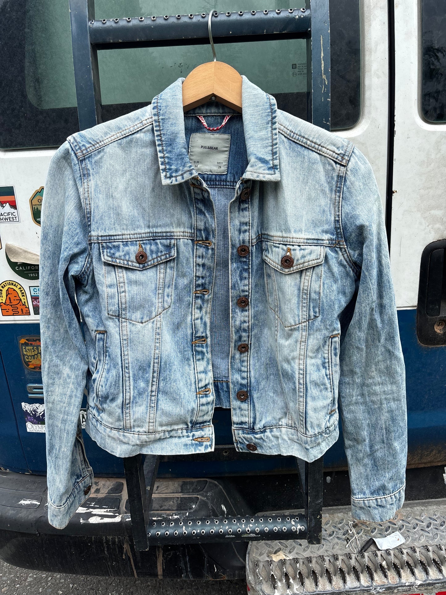 M - Bigfoot confidential Jean jacket