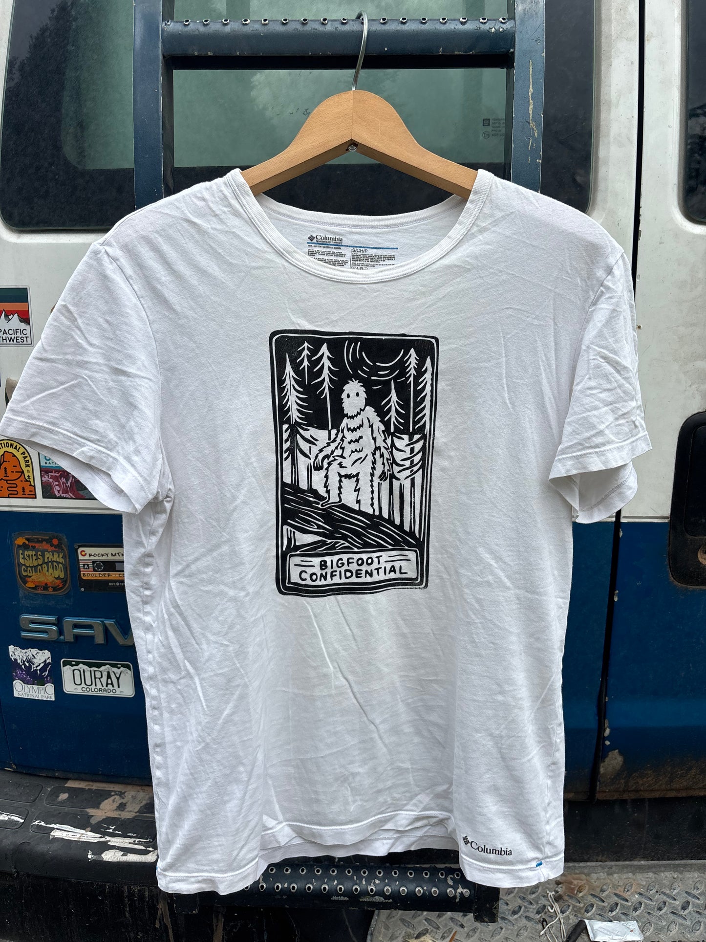 S - Bigfoot confidential T-shirt