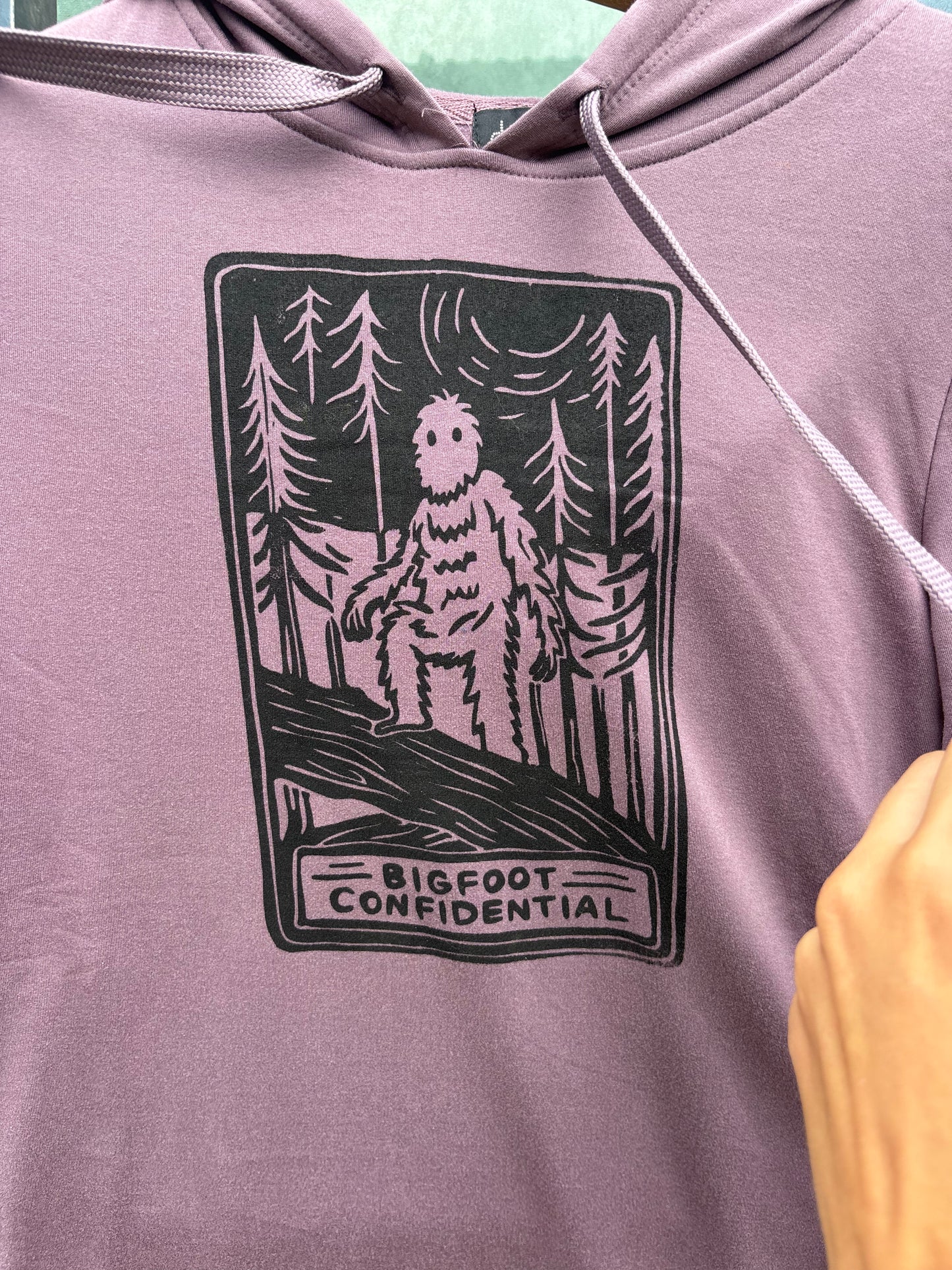 M - Bigfoot confidential long hoodie