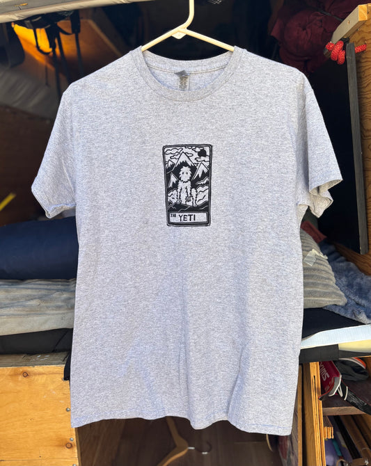 M yeti T-shirt