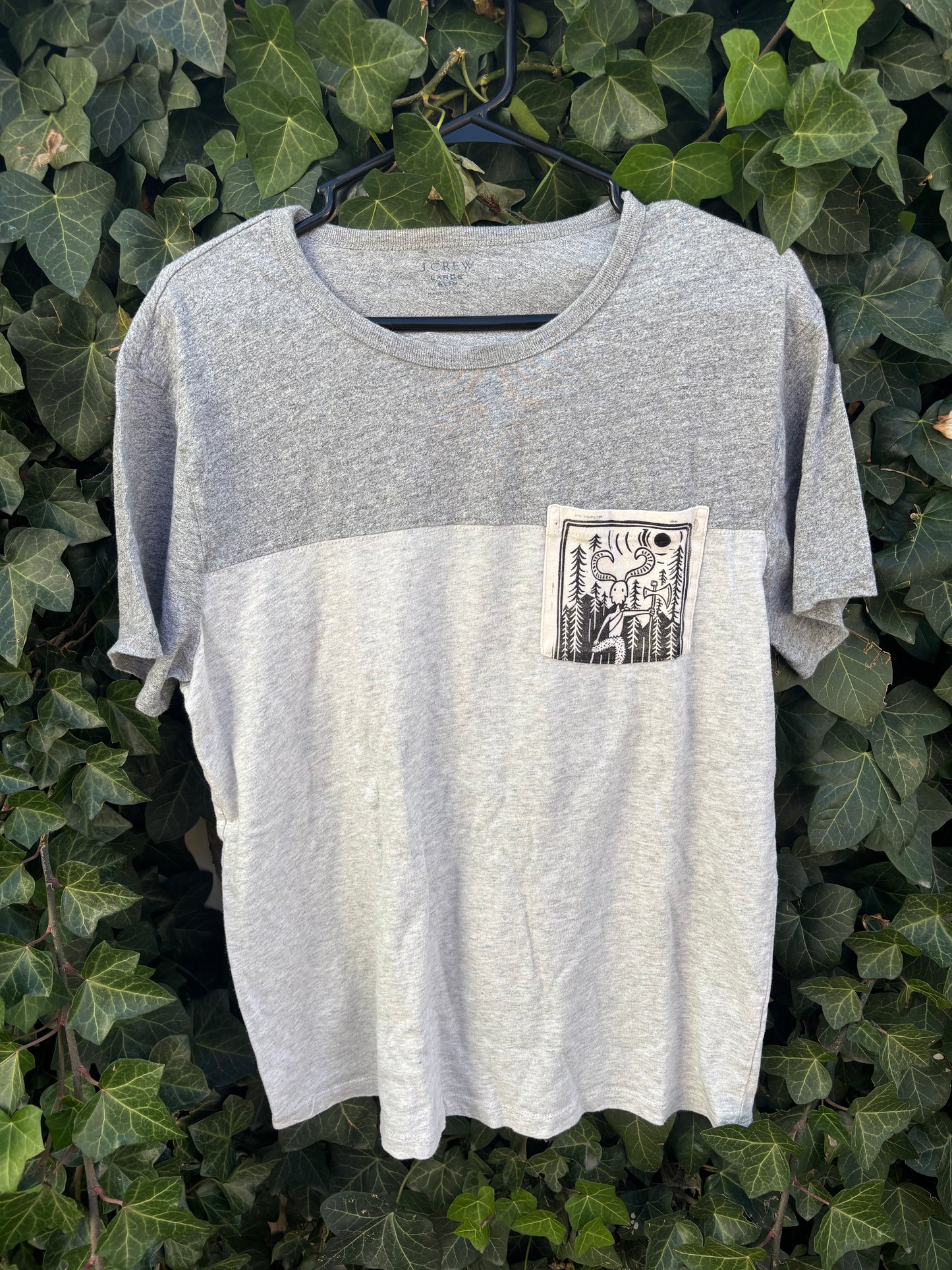 L - Goatman pocket Tee