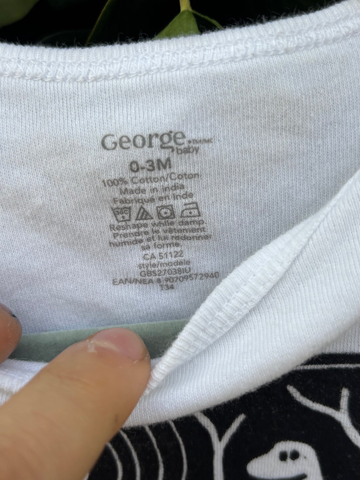 0-3m Mokele-Mbembe onesie