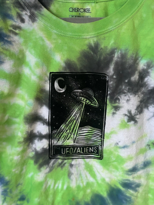 L Jr UFO T-shirt