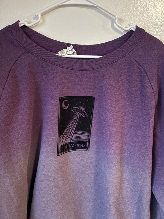 2XL UFO sweater