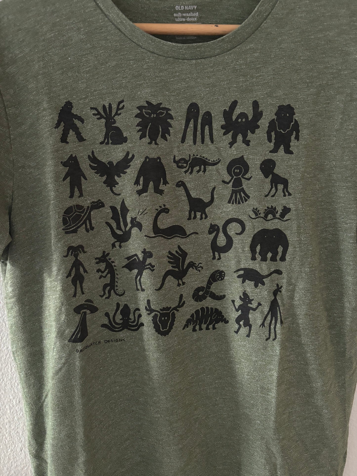 M - Mini monsters T-shirt