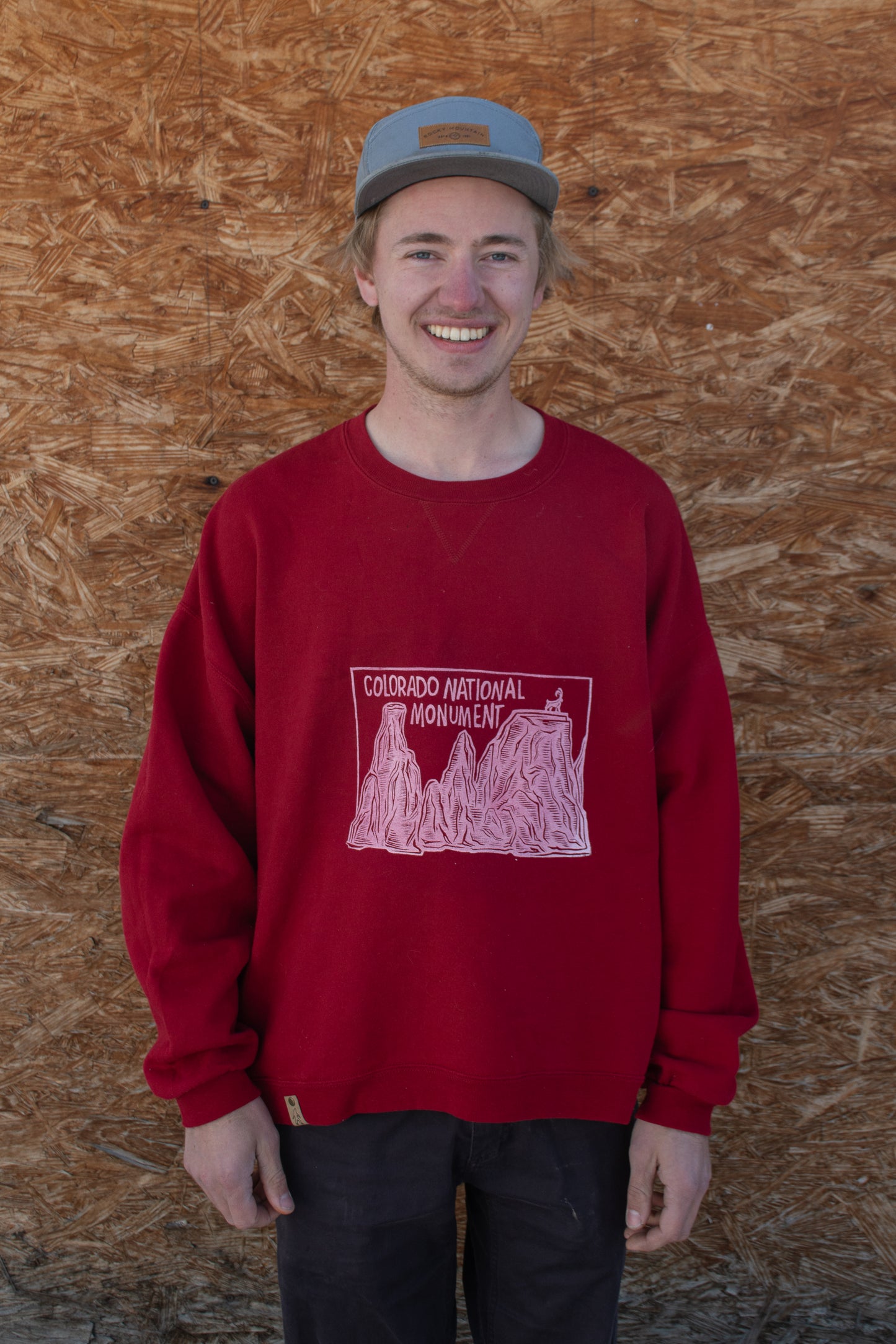 XL - Monument Crew neck